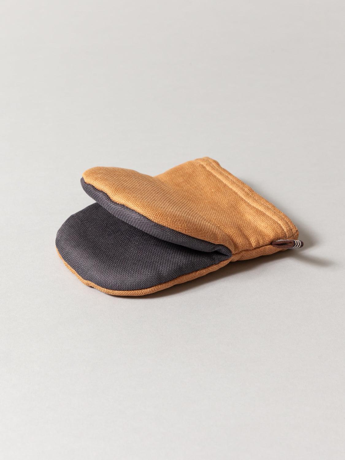 Caya Kitchen Mitt