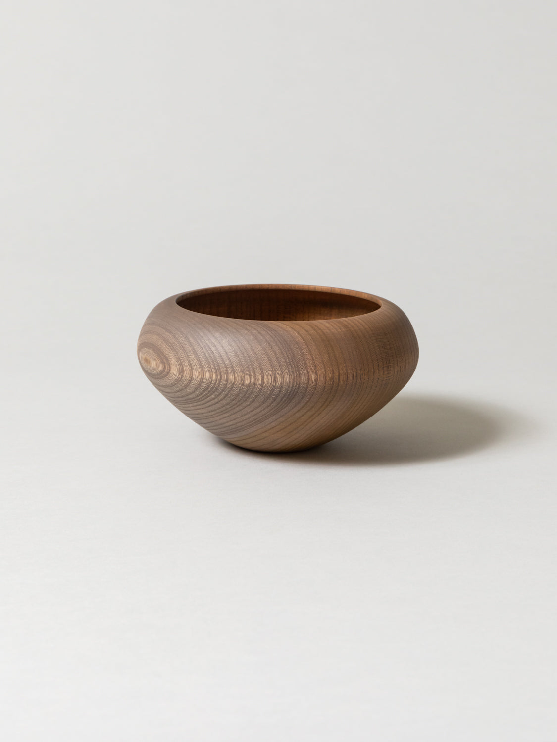 AEKA Object Round, Smoky Grey