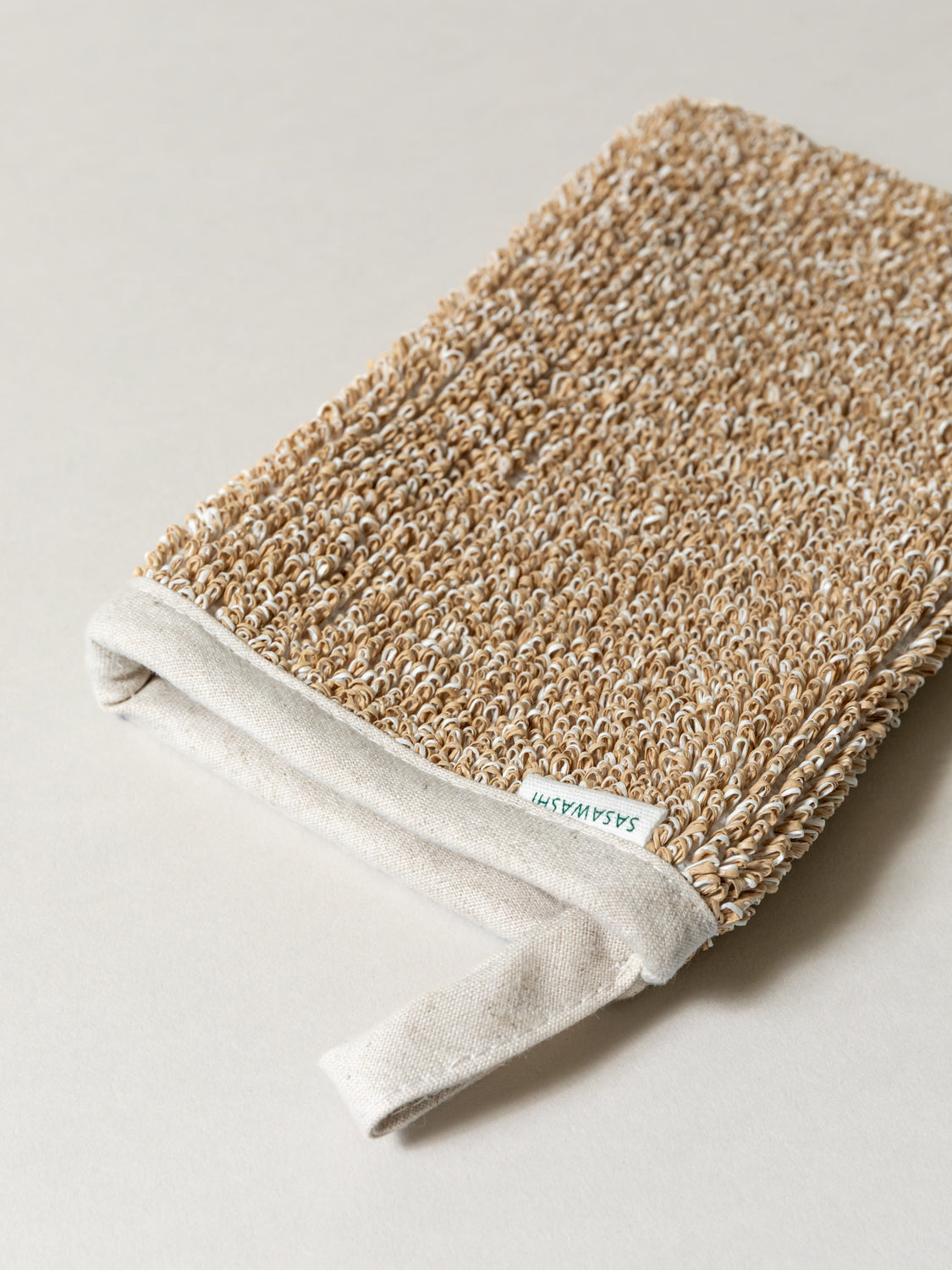 Sasawashi Deep Exfoliating Body Scrub Mitt
