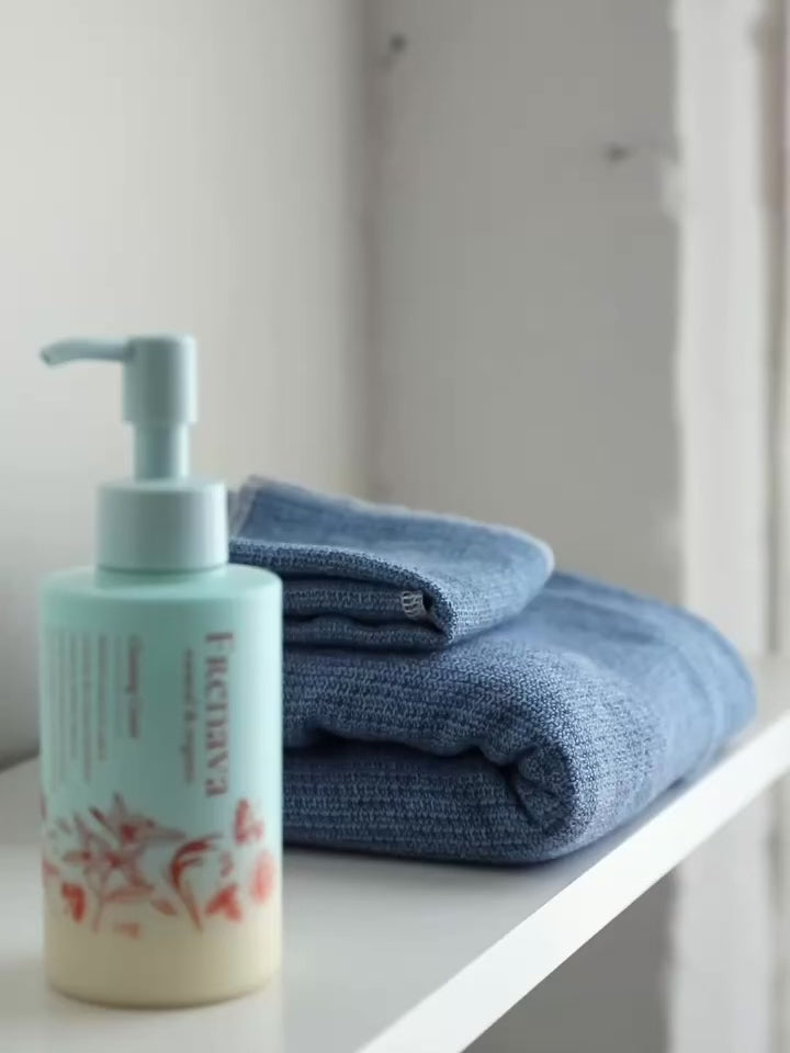 Moku Light Towel